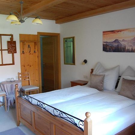 Haus Hager Bed & Breakfast Schlitters Ngoại thất bức ảnh