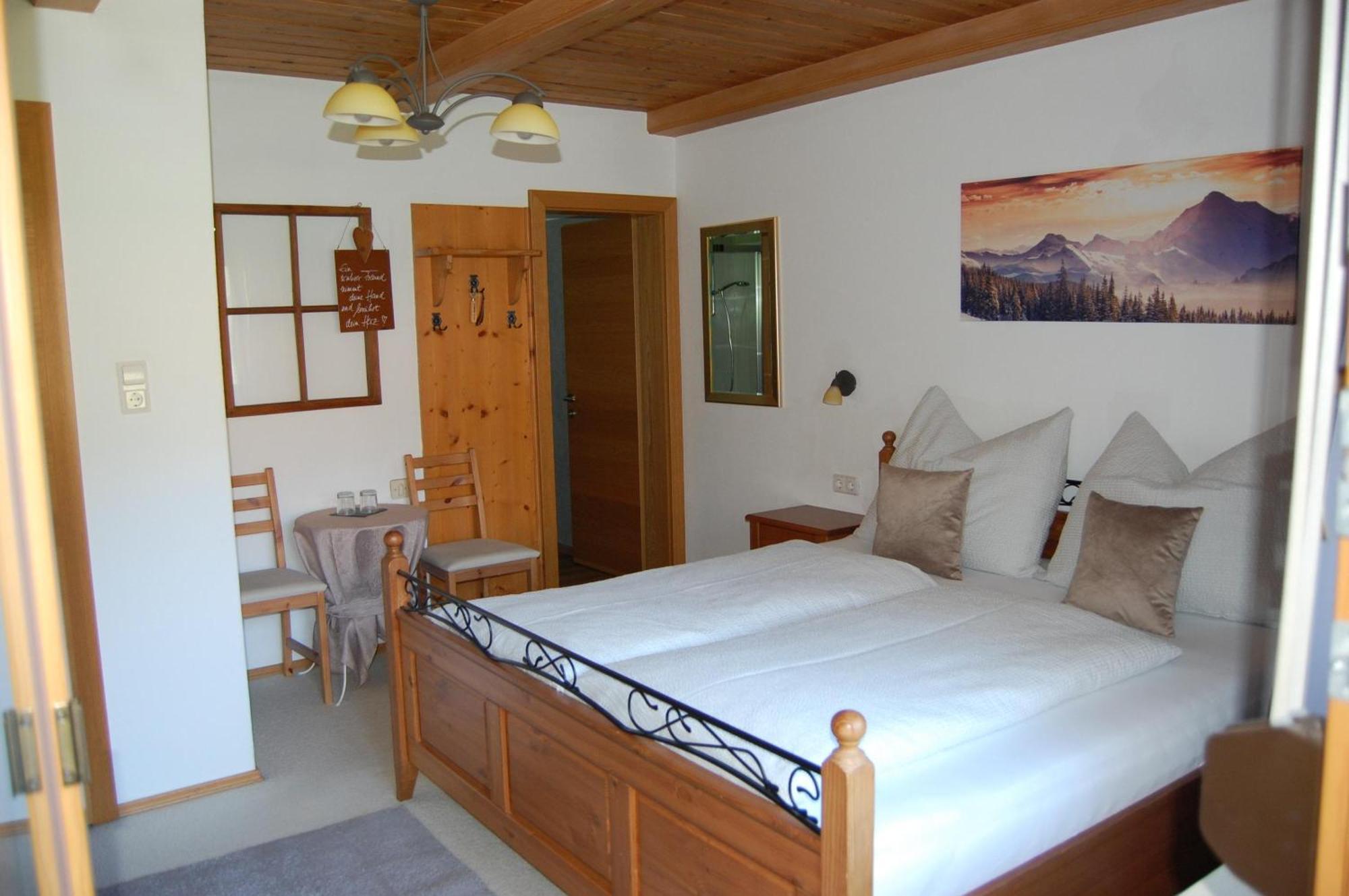 Haus Hager Bed & Breakfast Schlitters Ngoại thất bức ảnh