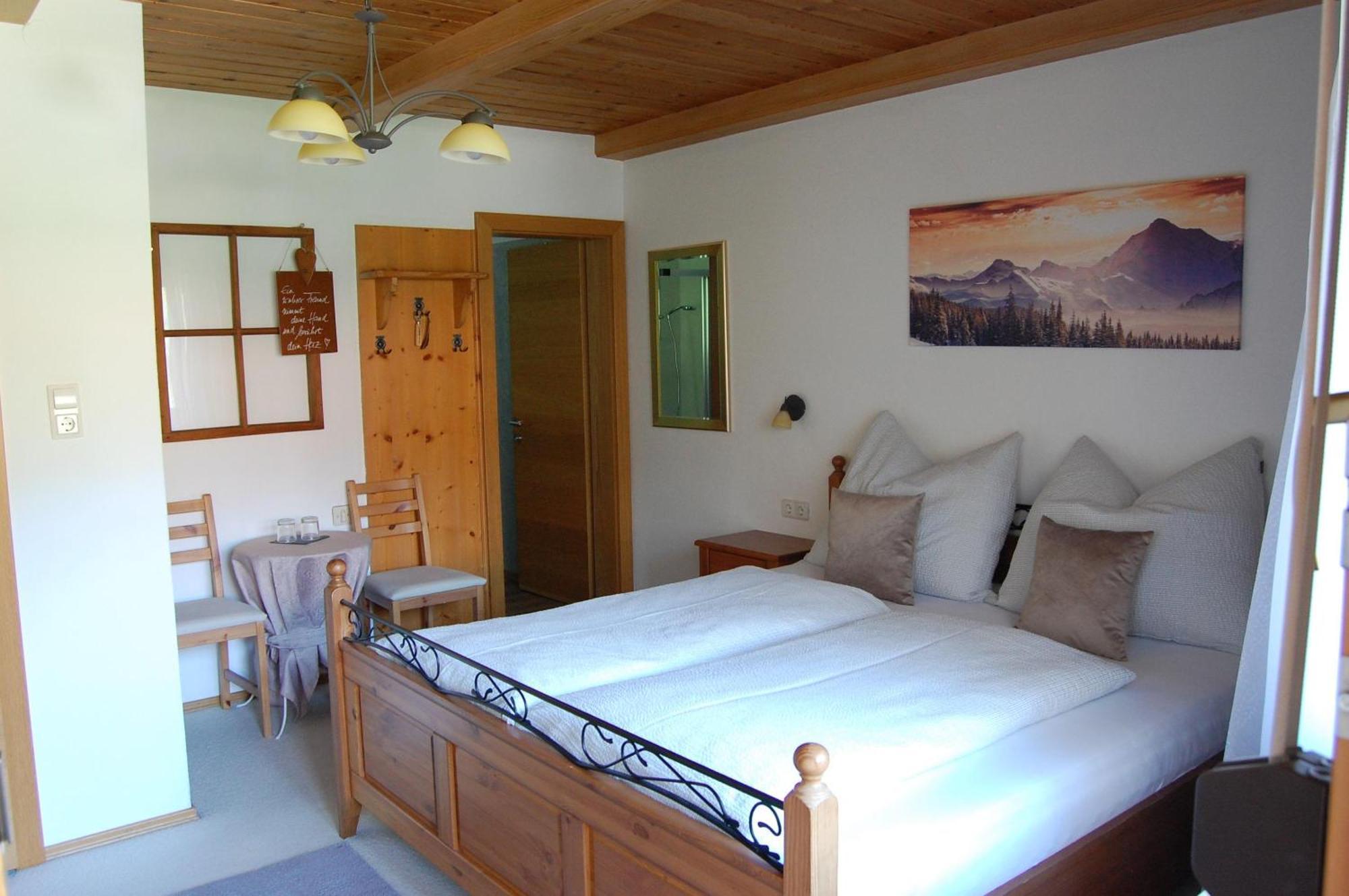 Haus Hager Bed & Breakfast Schlitters Ngoại thất bức ảnh