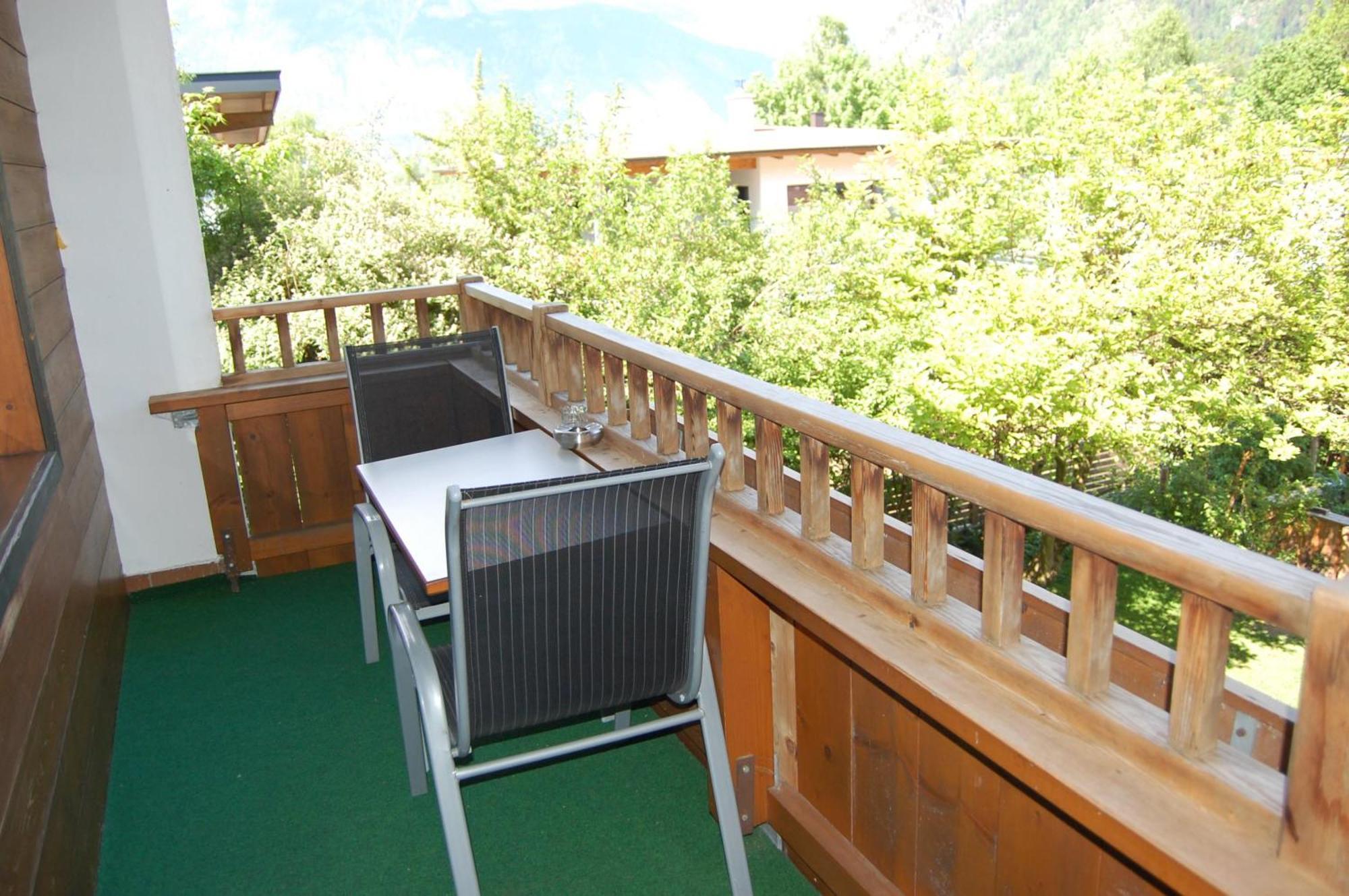 Haus Hager Bed & Breakfast Schlitters Ngoại thất bức ảnh